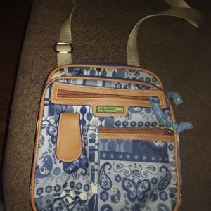Lily bloom crossbody